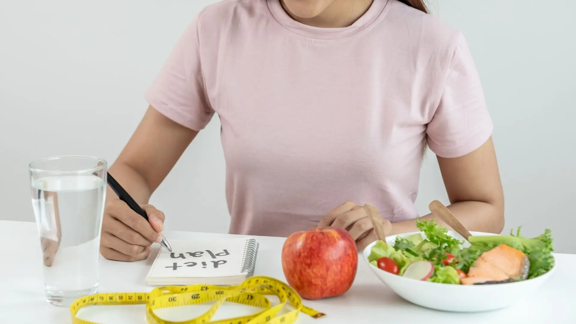 Chế độ ăn Kiêng Kéo Dài ảnh Hưởng đến Vùng Má Ra Sao