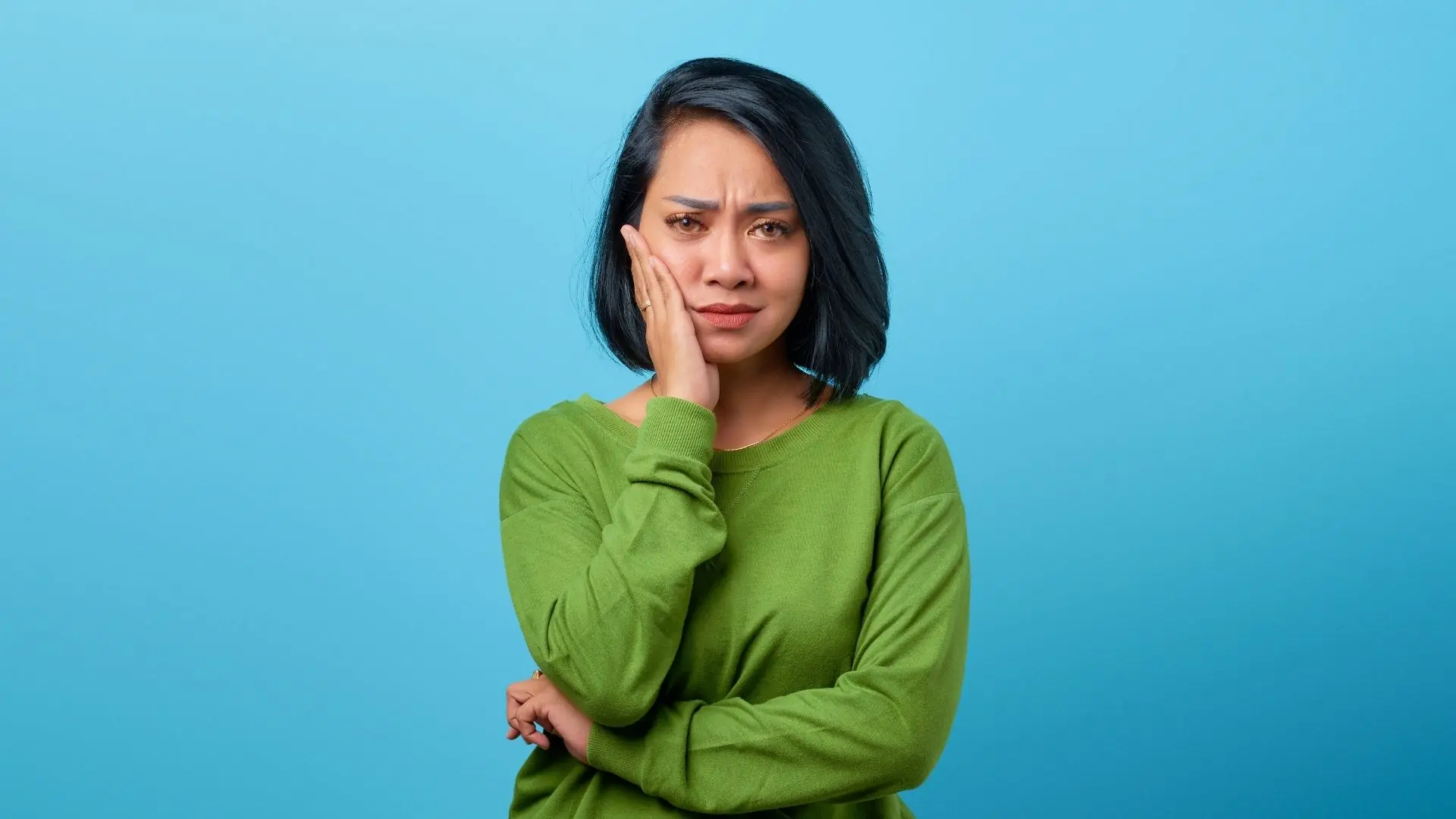 Dấu Hiệu Nào Khiến Vùng Má Trông Thiếu Sức Sống Hơn