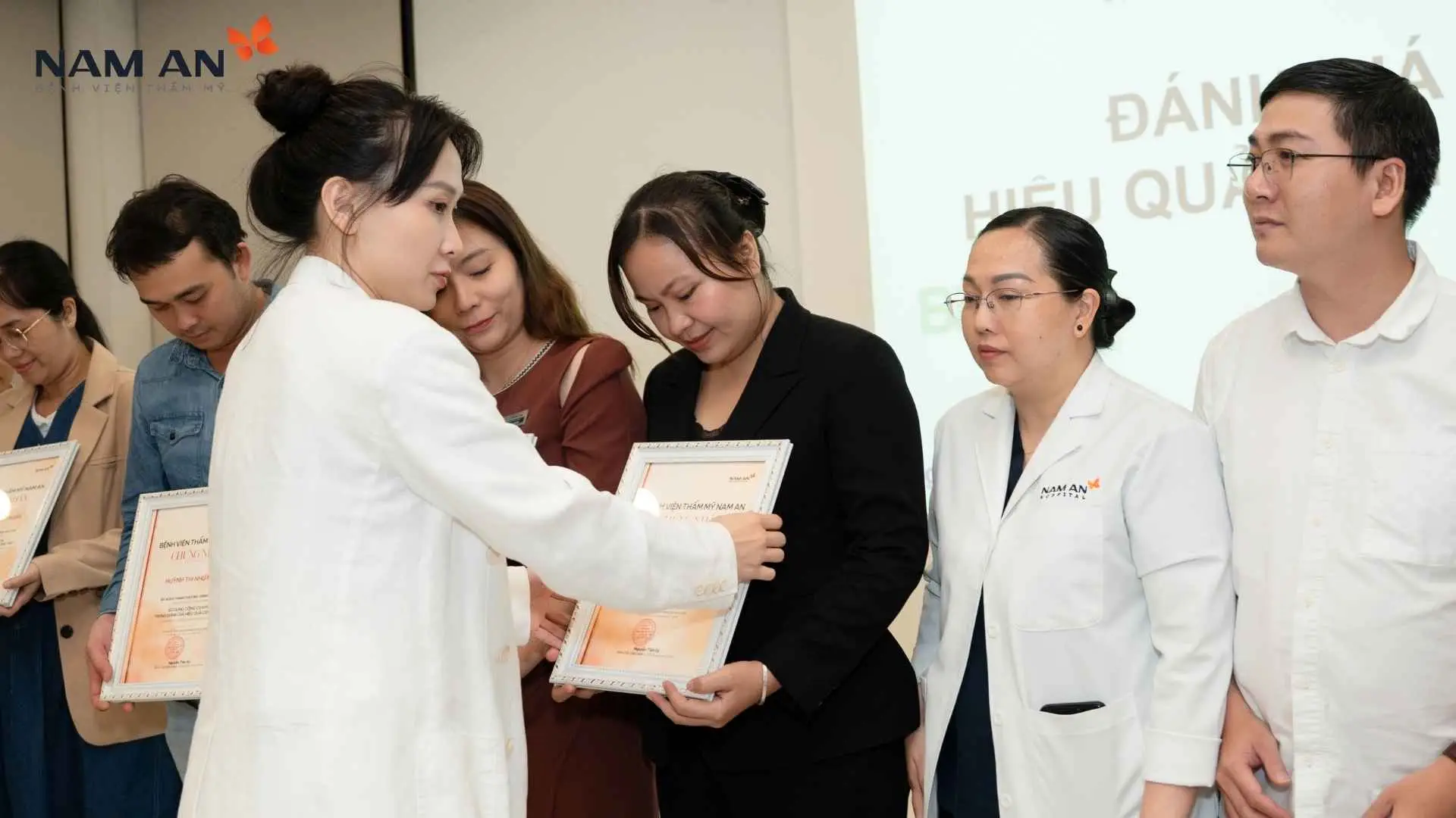 Đội Ngũ Quản Lý Bệnh Viện Thẩm Mỹ Nam An Hoàn Thành Chương Trình đào Tạo Về KPI (3)